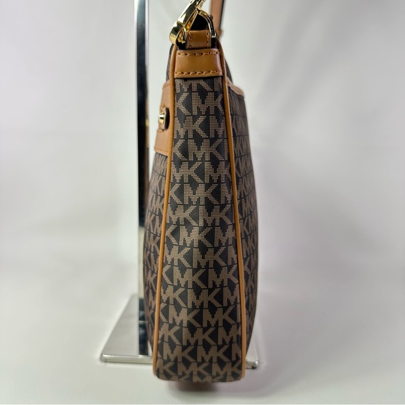 NWT Michael Kors Jet Set Charm Long Crossbody Acorn/Brown - Picture 4 of 12